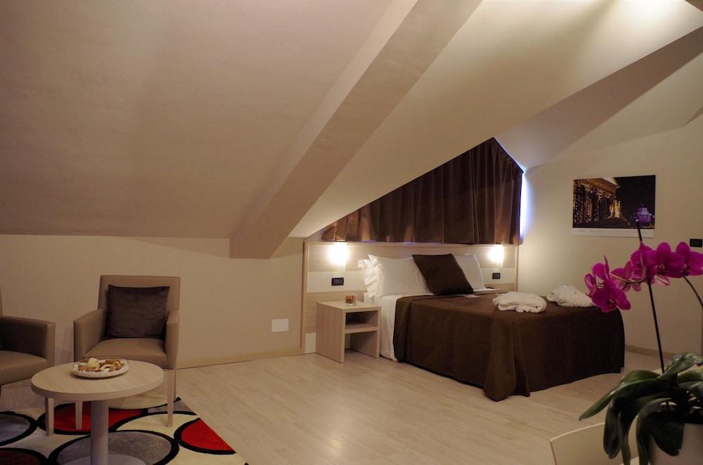 Best Quality Hotel La Darsena Moncalieri Eksteriør billede