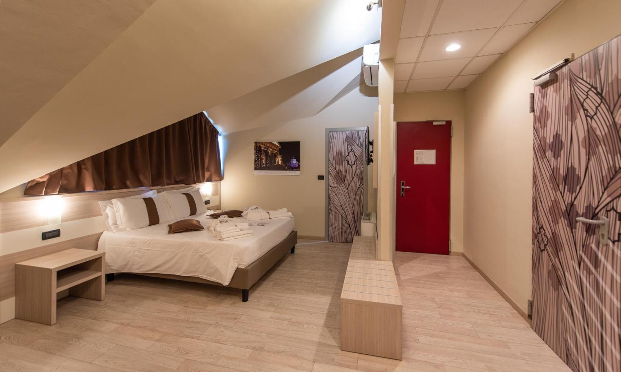 Best Quality Hotel La Darsena Moncalieri Eksteriør billede