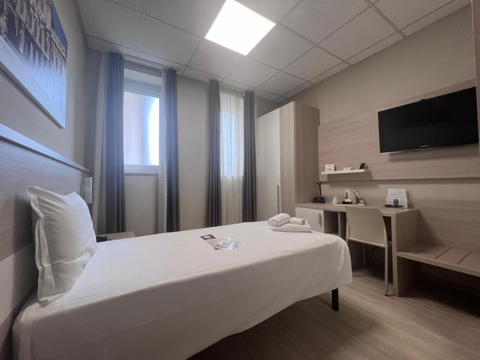 Best Quality Hotel La Darsena Moncalieri Eksteriør billede